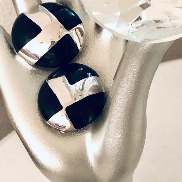 Vintage Luxury Classic signed CINER Earrings - Picture 2 of 13